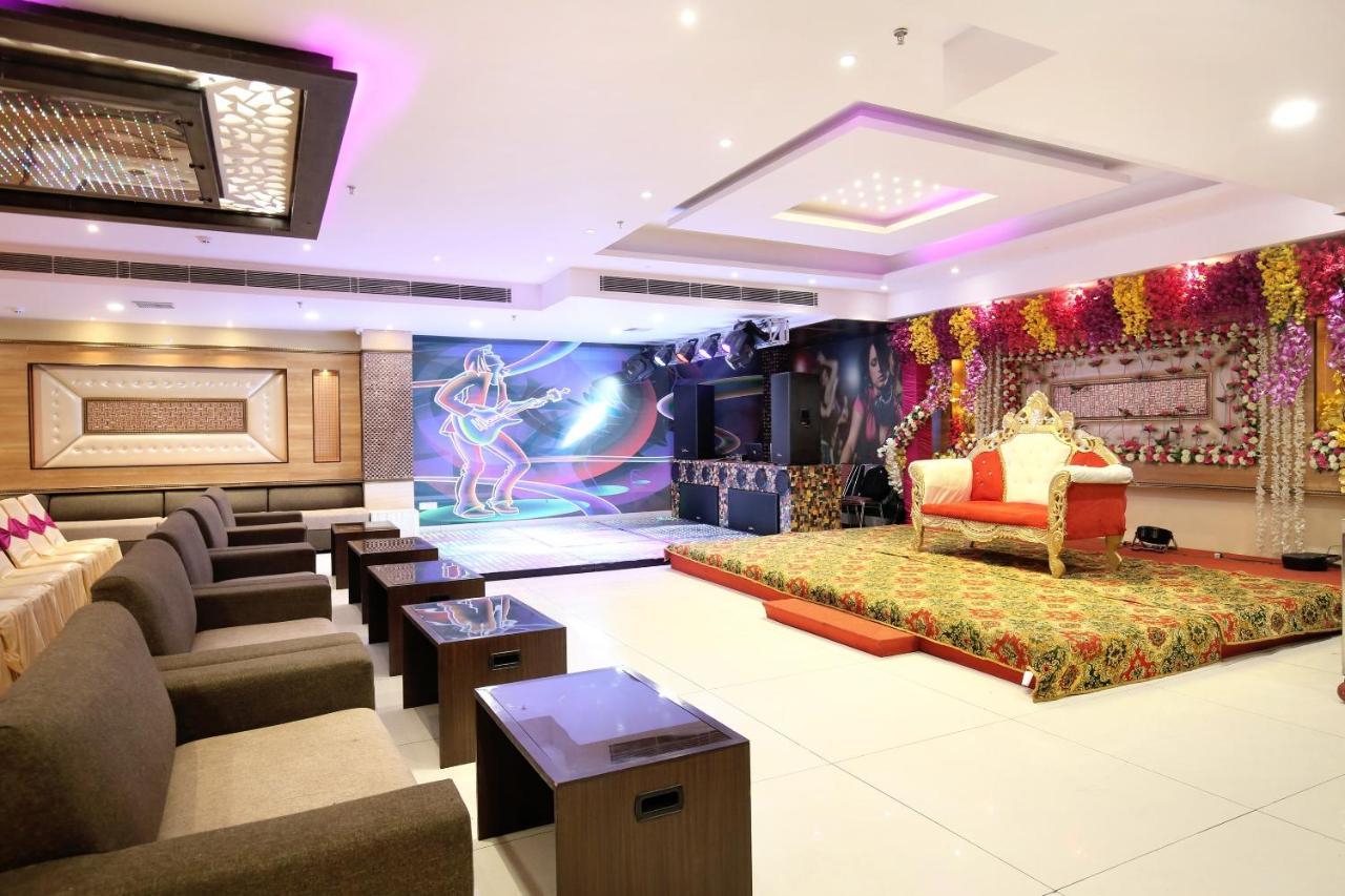 Hotel Grand M Lajjo Лудяна Екстериор снимка