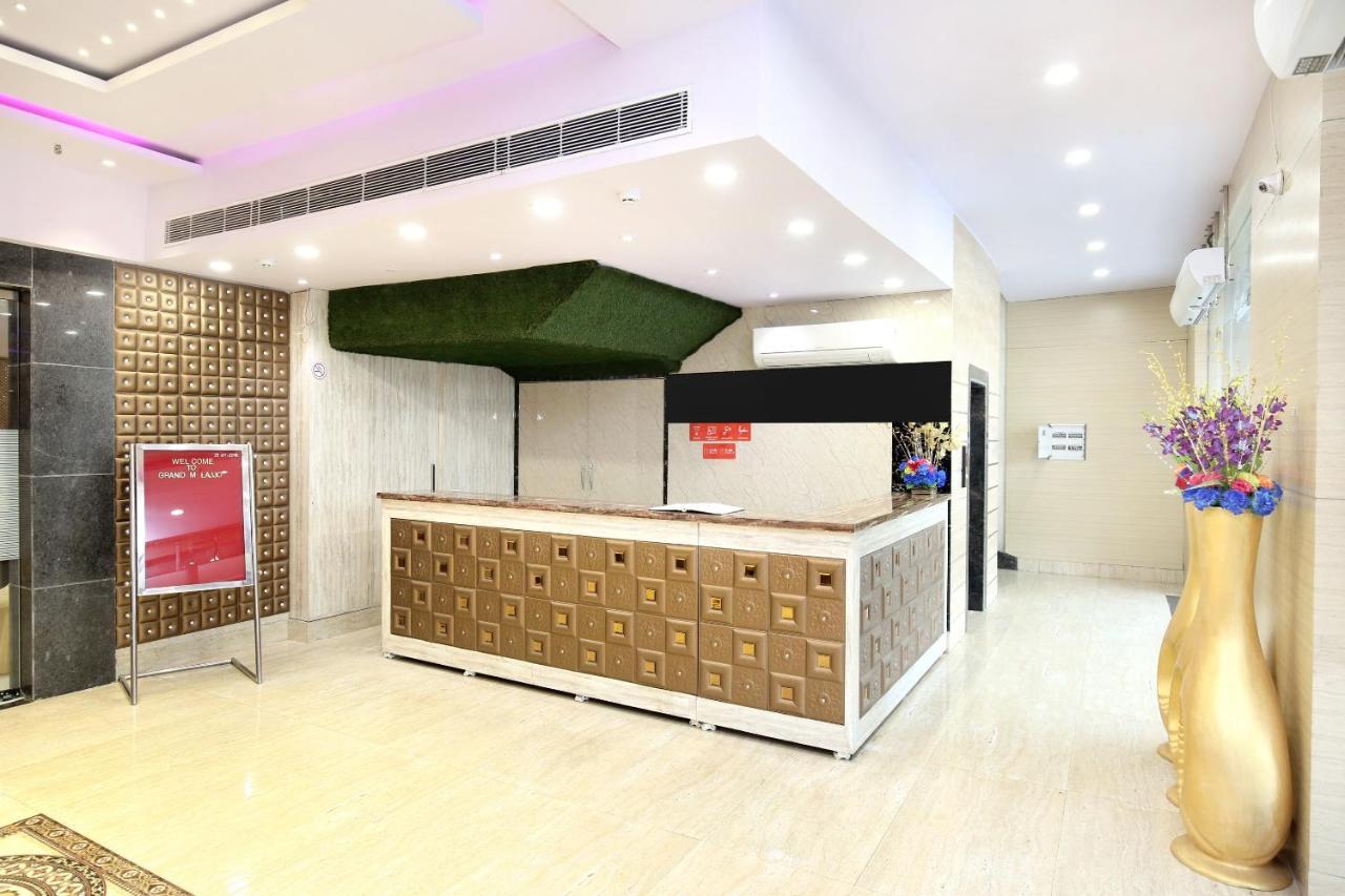 Hotel Grand M Lajjo Лудяна Екстериор снимка